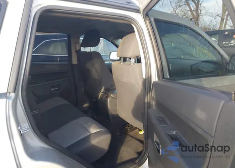 2010 Jeep Grand Cherokee Laredo from USA, damaged, VIN 1J4PR4GK7AC117085